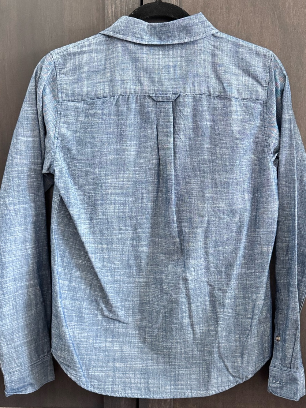 NWOT Class Club Boys 14/16 Modern Fit Light Blue Button-Down Chambray Shirt - Picture 3 of 4